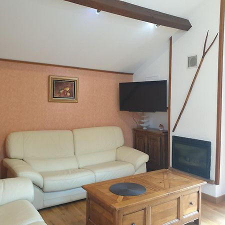 La Grange De Mombel Villa Losse Bagian luar foto