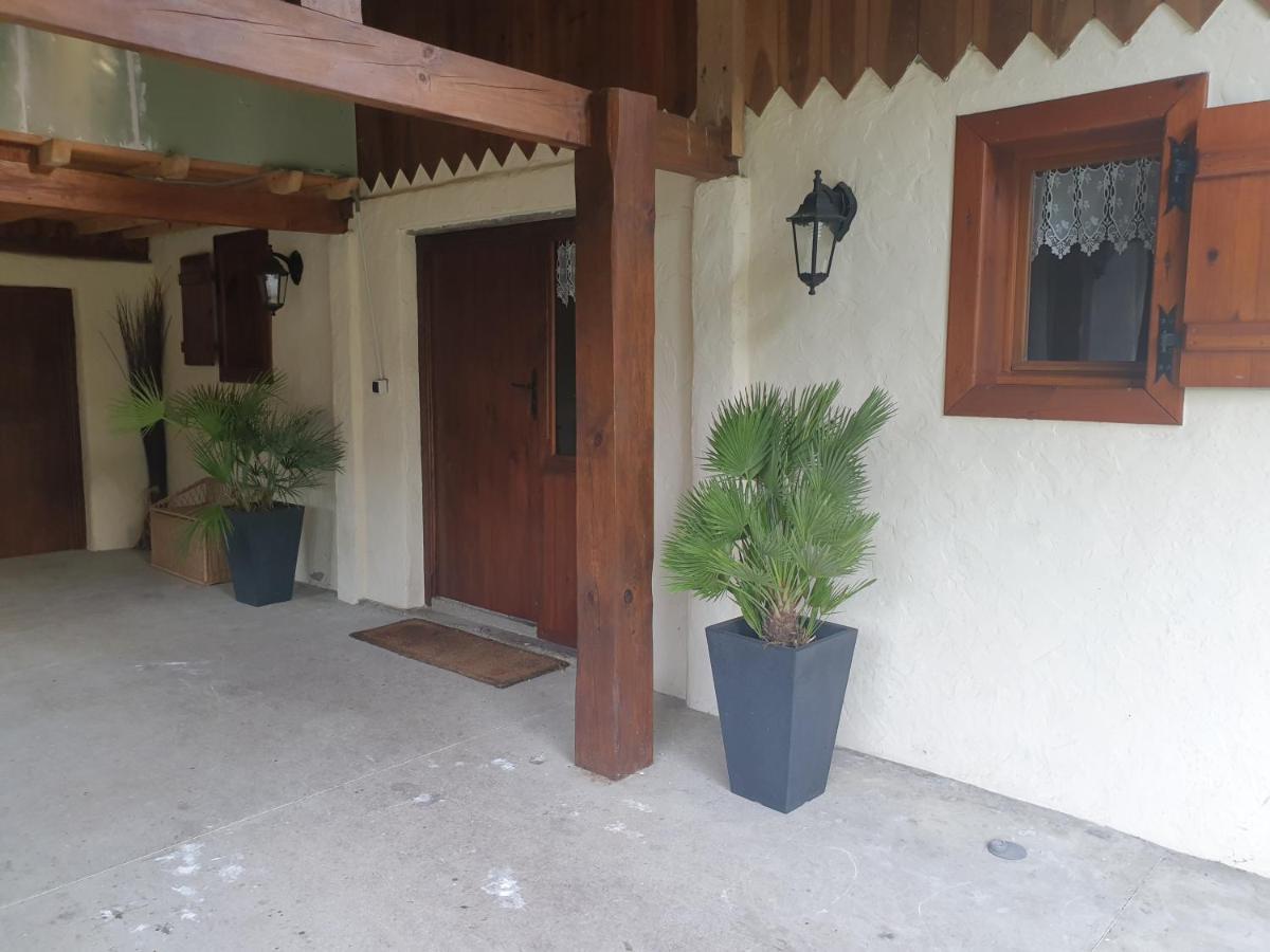 La Grange De Mombel Villa Losse Bagian luar foto