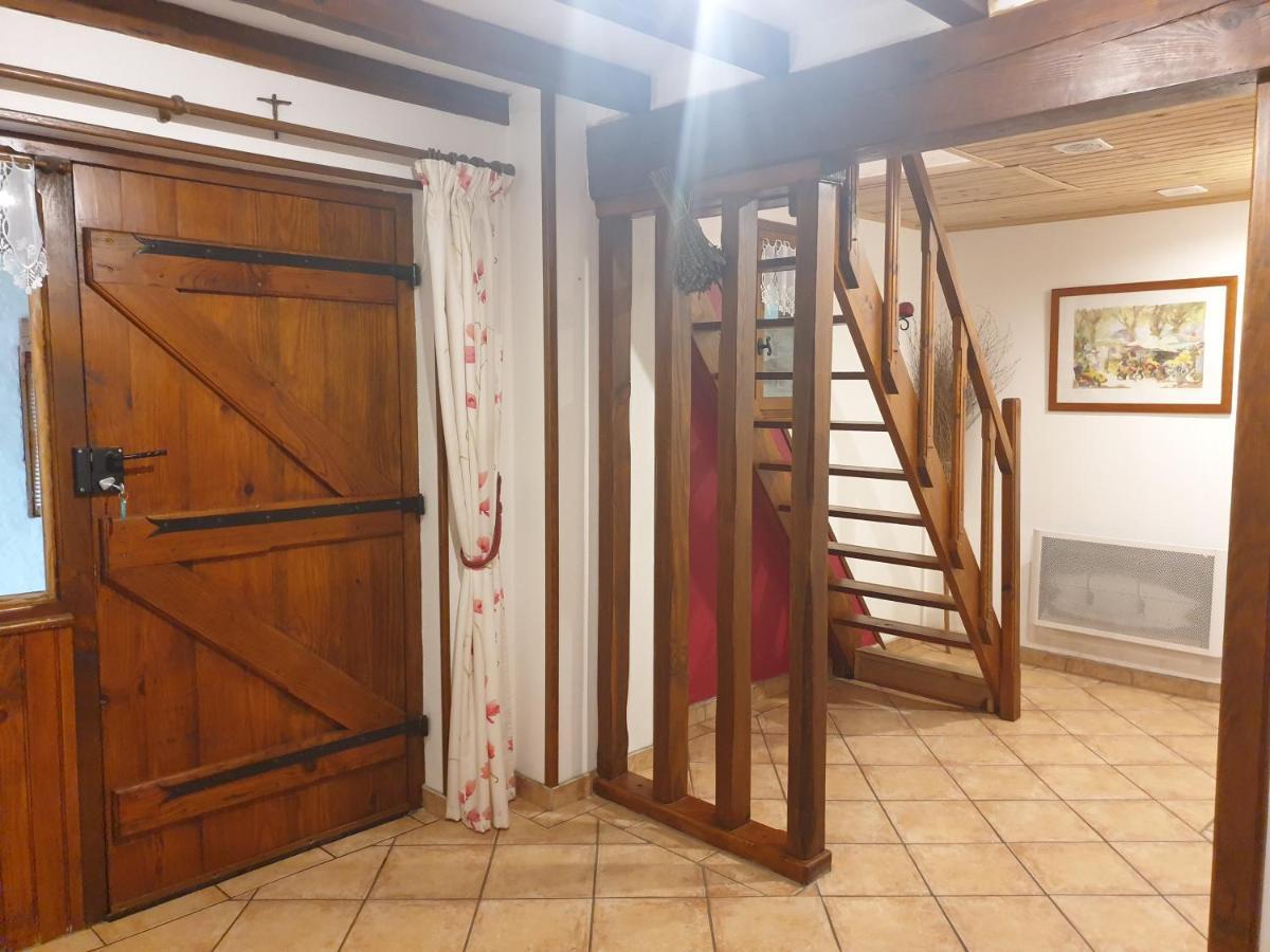 La Grange De Mombel Villa Losse Bagian luar foto