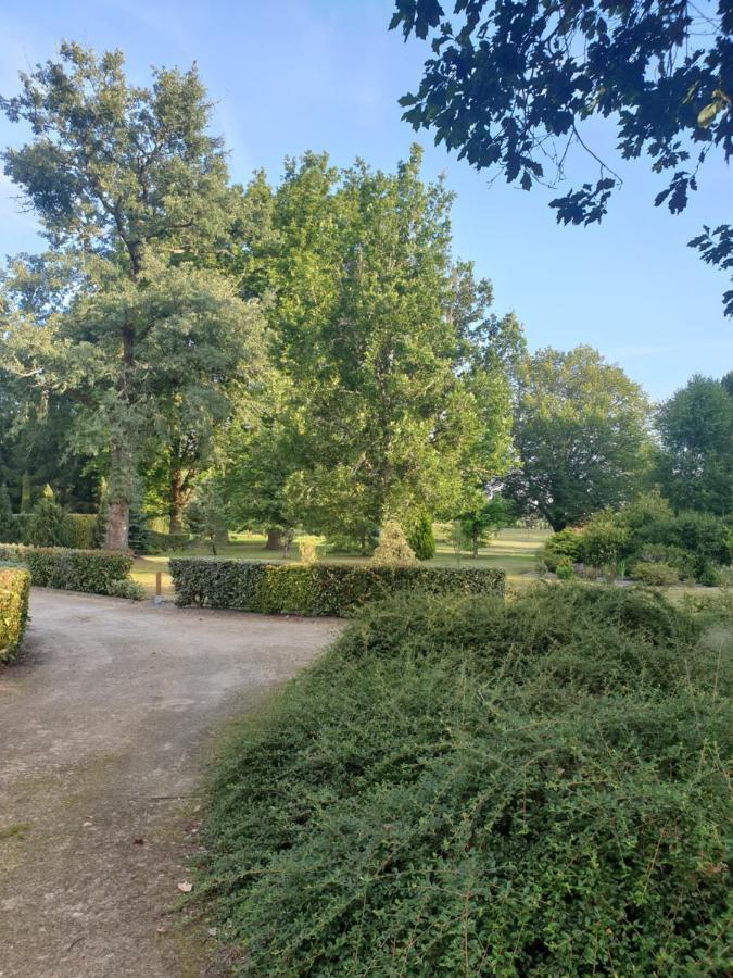 La Grange De Mombel Villa Losse Bagian luar foto