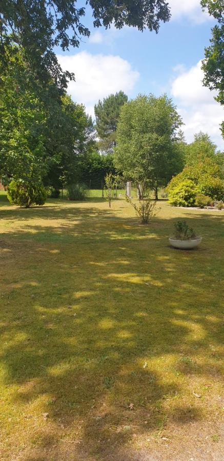 La Grange De Mombel Villa Losse Bagian luar foto