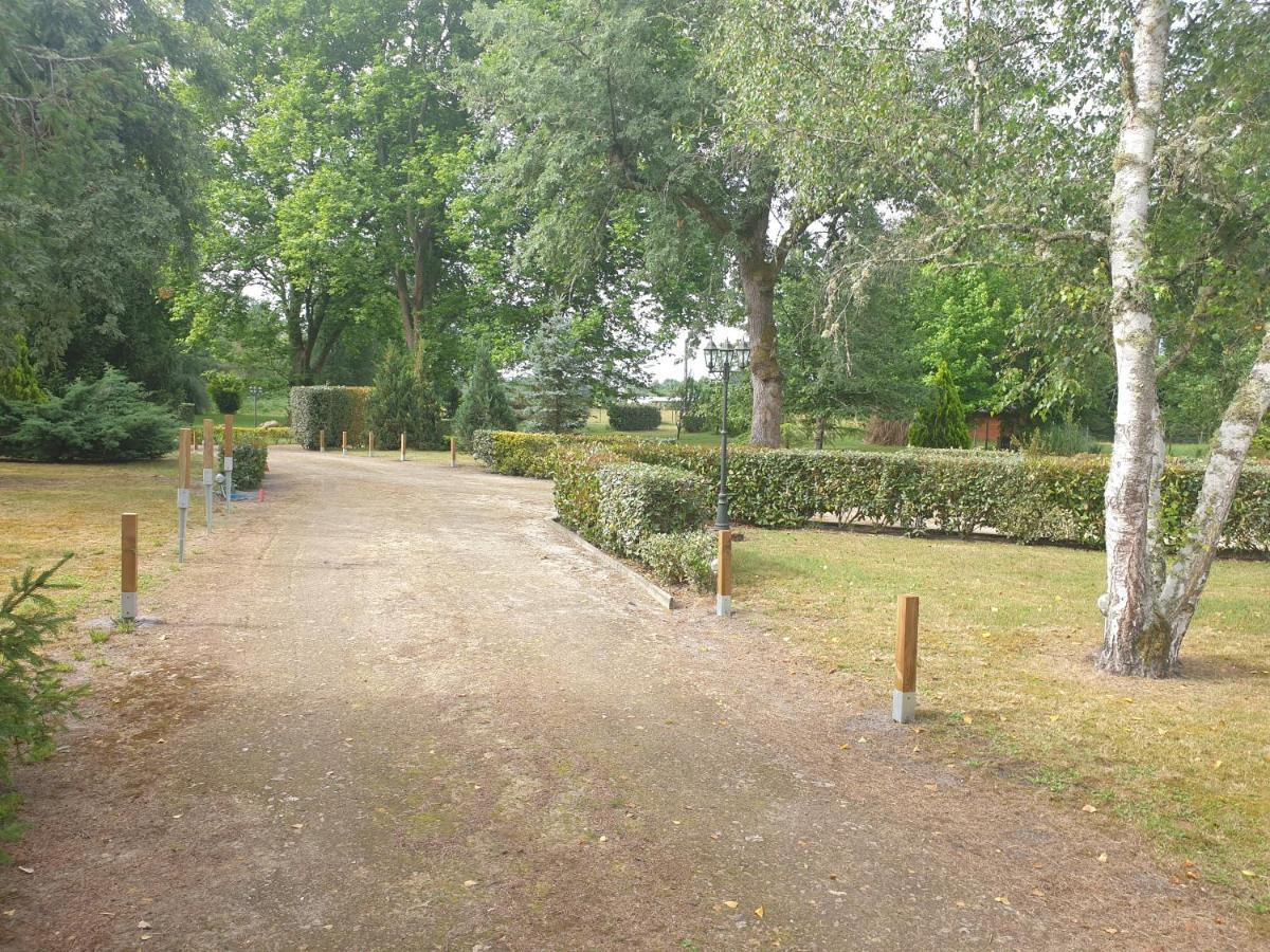 La Grange De Mombel Villa Losse Bagian luar foto
