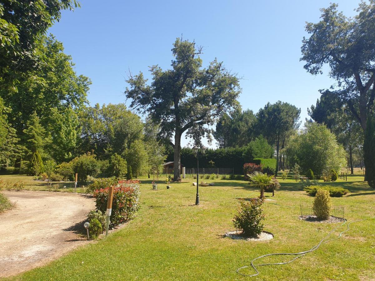 La Grange De Mombel Villa Losse Bagian luar foto