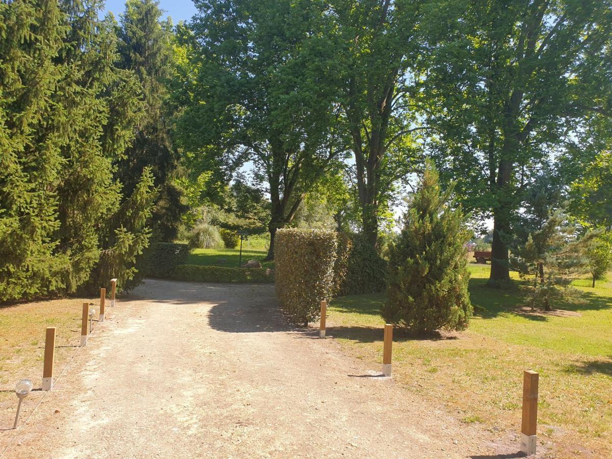 La Grange De Mombel Villa Losse Bagian luar foto